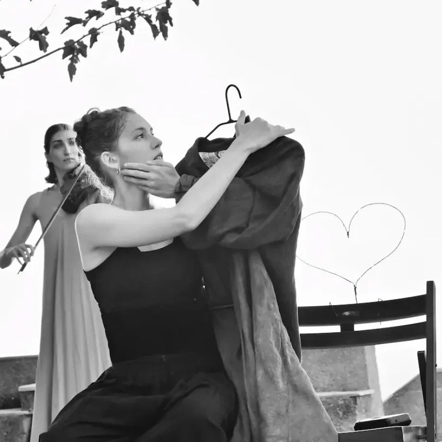in-le-to-be-bracce-mute-danse-contemporaine-6